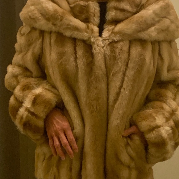 Faux Fur Coat - Picture 8 of 10